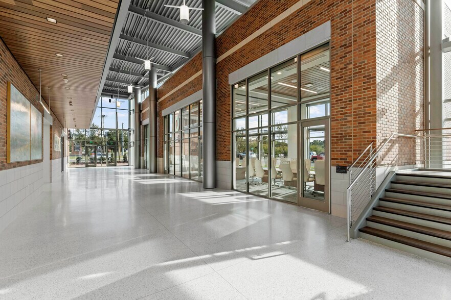 More Photos Of 250 S New Hope Rd, Gastonia Office For Lease
