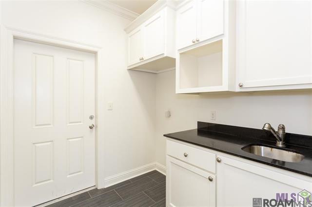 More Photos Of 10163 Patriot Dr, Baton Rouge Warehouse For Lease