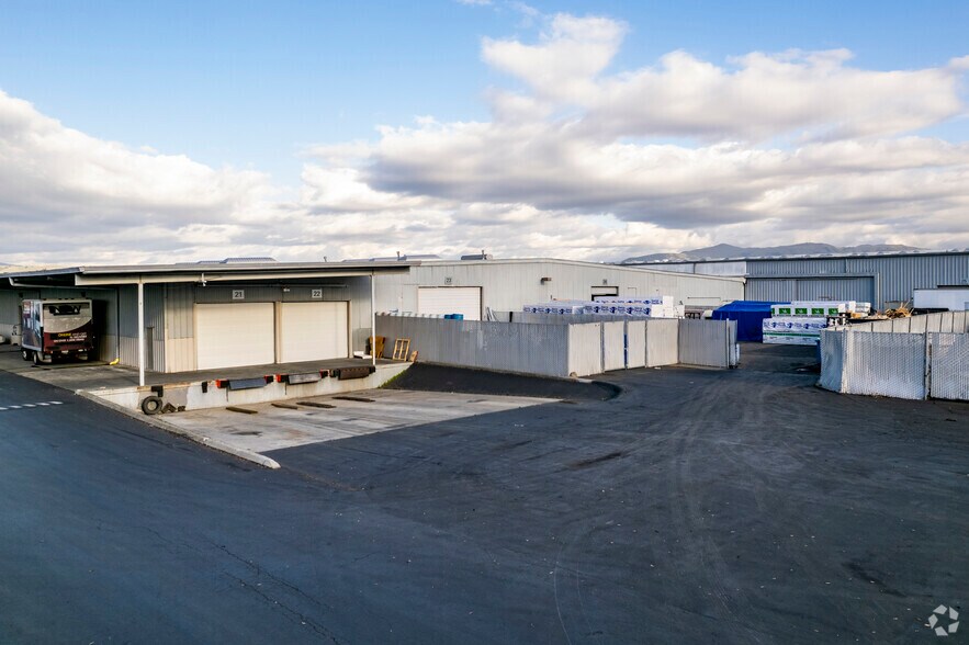 More Photos Of 38505 Cherry St, Newark Manufacturing For Lease