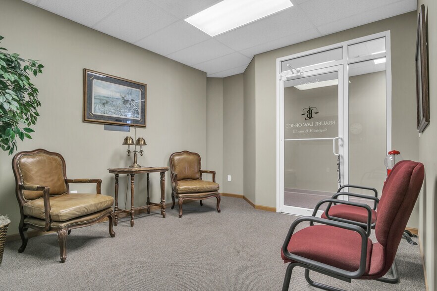 More Photos Of 5308 Parklane Pl, Kearney Office For Sale