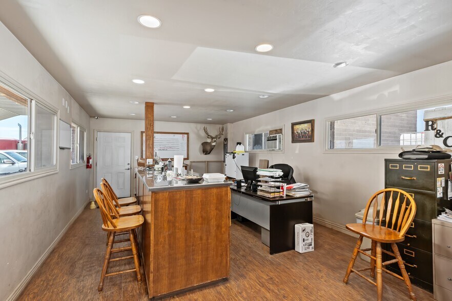 More Photos Of 908 W 1000 N, Spanish Fork Manufacturing For Sale