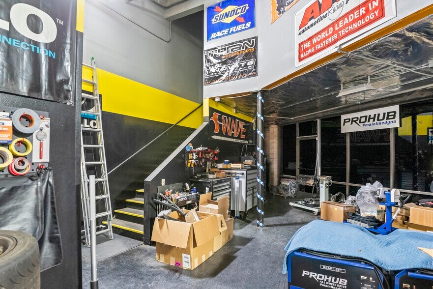 More Photos Of 1124 Old Bayshore Hwy, San Jose Service For Sale