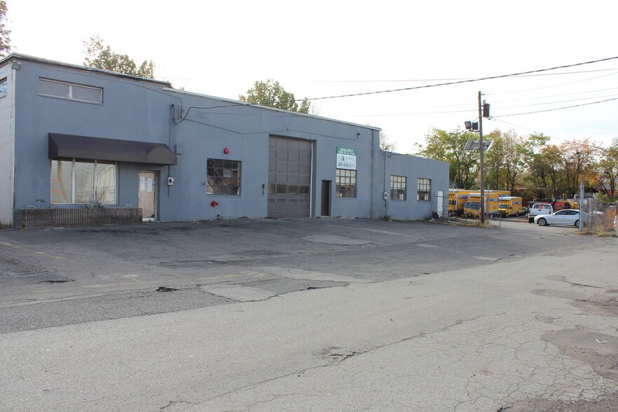 More Photos Of 53 Clifton Blvd, Clifton Truck Terminal For Sale