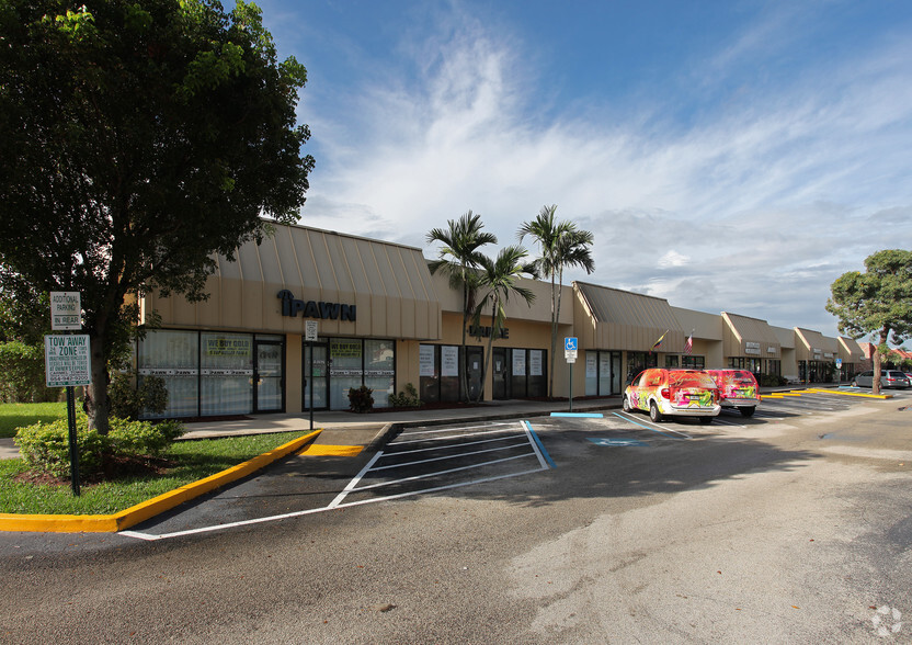 Primary Photo Of 10700-10734 Wiles Rd, Pompano Beach Showroom For Lease