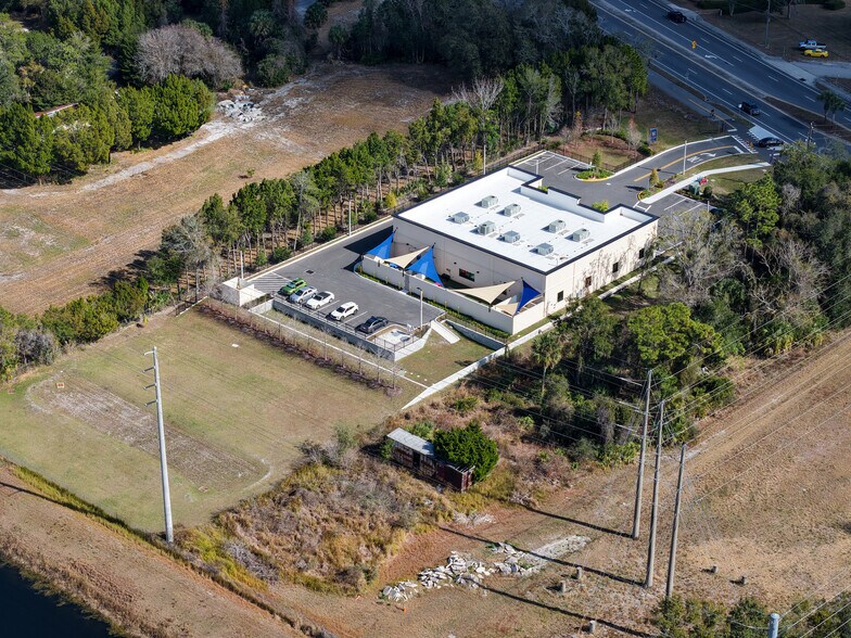 More Photos Of 2386 W State Road 426, Oviedo General Retail For Sale