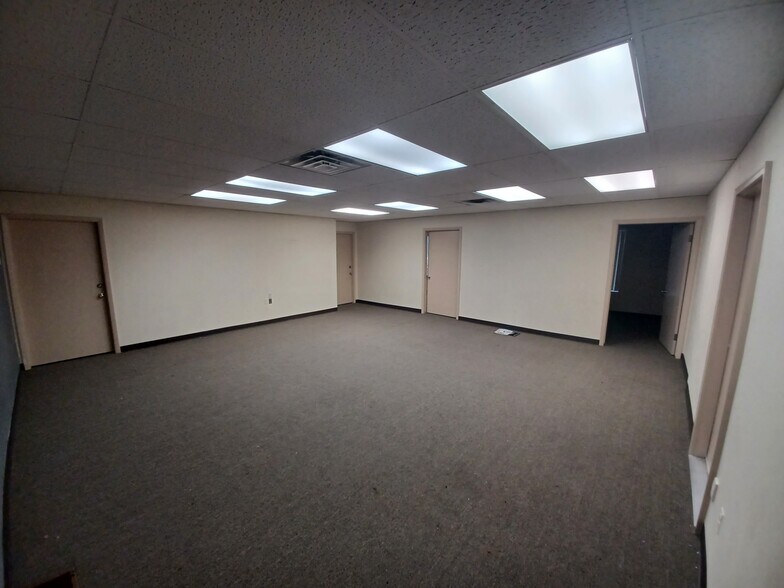 More Photos Of 2500 Packard Rd, Ann Arbor Office For Sale