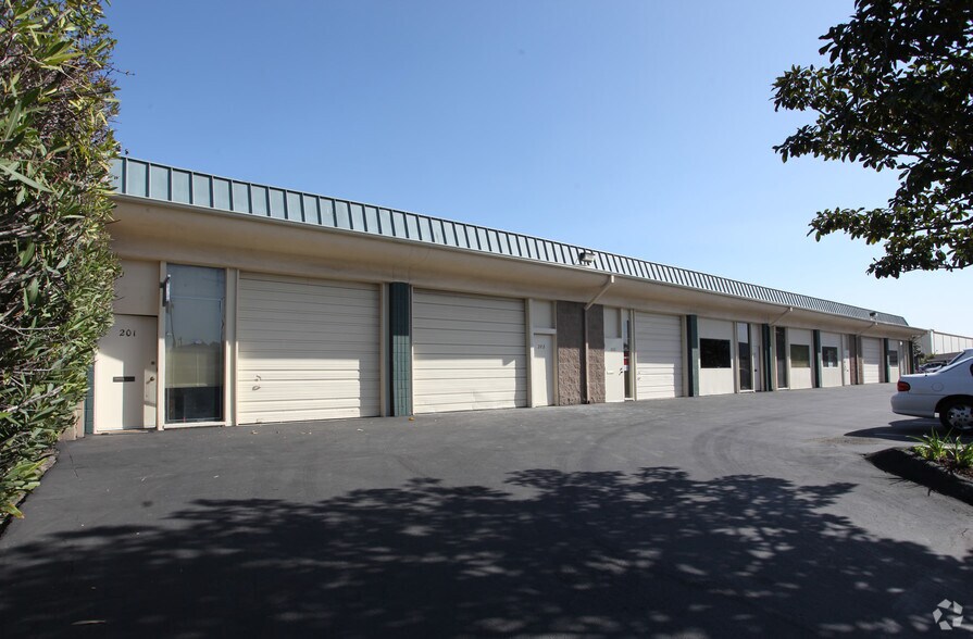 More Photos Of 3483 Old Conejo Rd, Newbury Park Warehouse For Lease