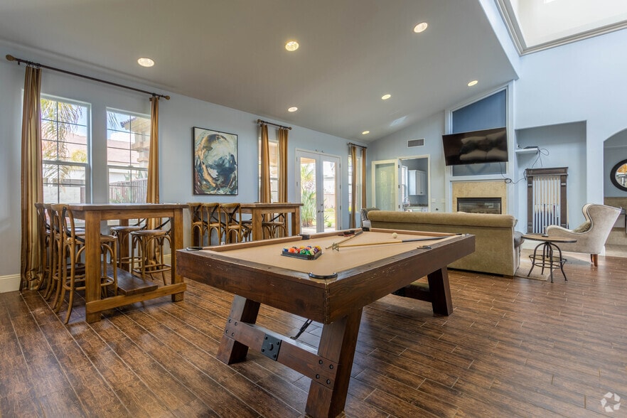 More Photos Of 8400 White Rock Dr, Bakersfield Apartments For Sale