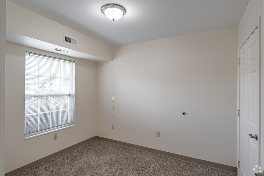 More Photos Of 2341 Union Rd, West Seneca Apartments For Lease