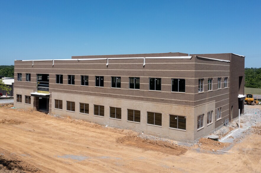 More Photos Of 820 N. Mount Juliet, Mount Juliet Office For Lease