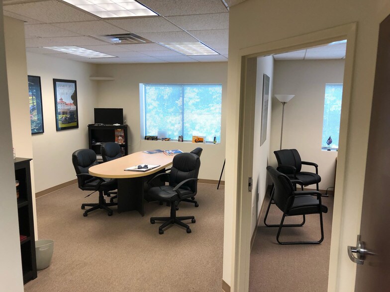 More Photos Of 809 Mt Vernon Rd, Raleigh Showroom For Lease