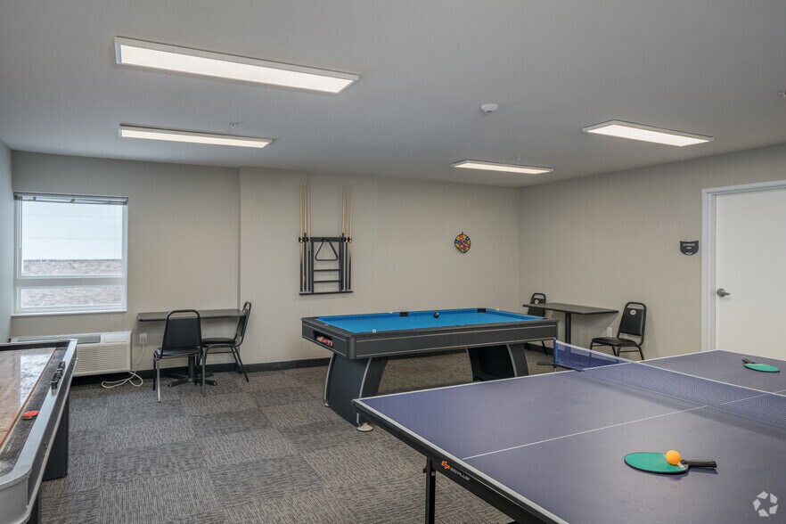 More Photos Of 2300 Hastings Ave, Newport Apartments For Lease