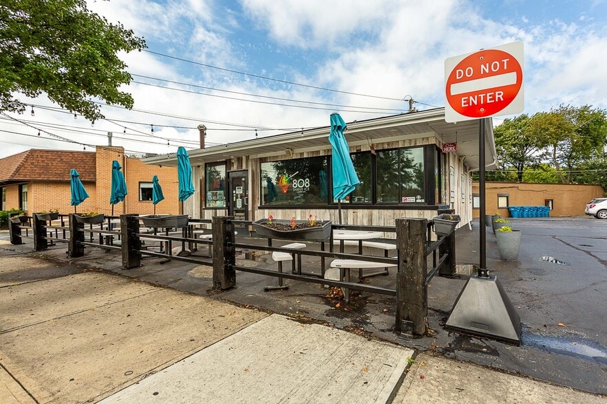 More Photos Of 21280 Lorain Rd, Fairview Park General Retail For Sale