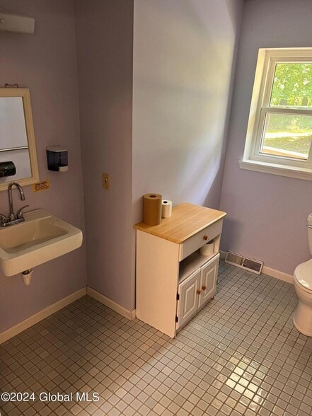 More Photos Of 1612 Crescent Rd, Clifton Park Schools For Sale