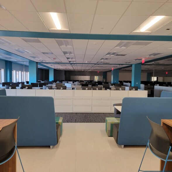 More Photos Of 500 Economy Ct, Freeport Office For Lease