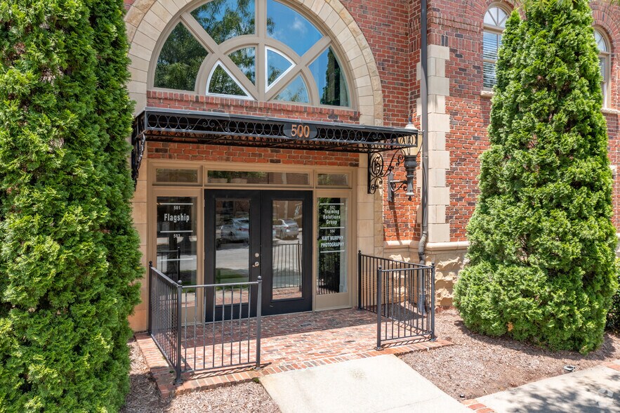 More Photos Of 5400 Laurel Springs Pky, Suwanee Loft Creative Space For Sale