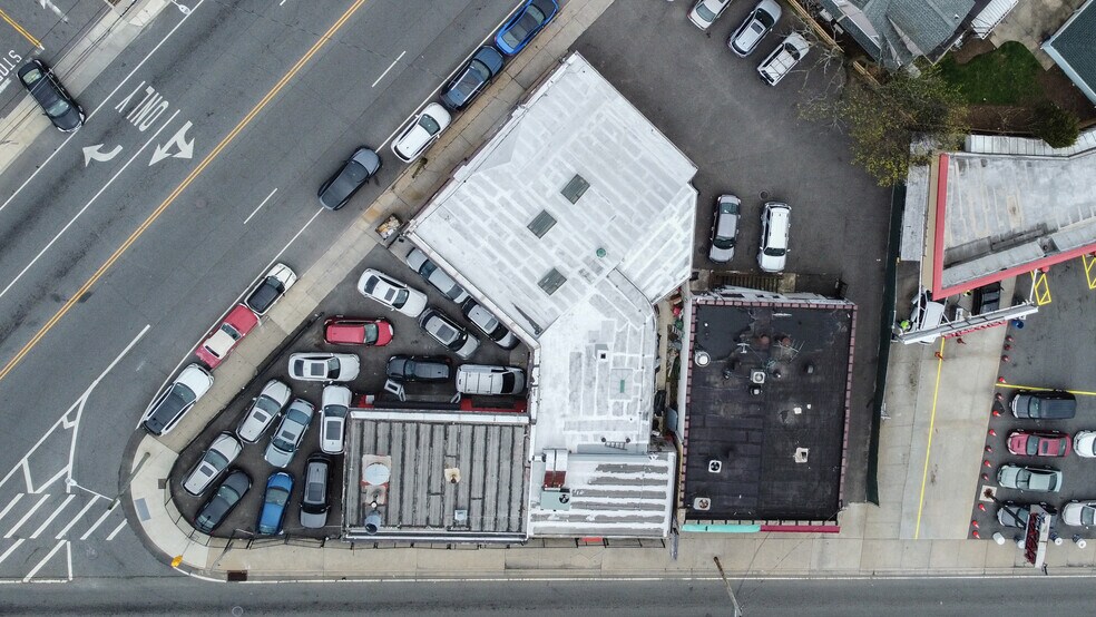 More Photos Of 10 Jerusalem Ave, Hempstead Auto Repair For Sale