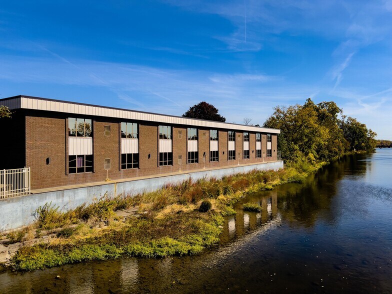 More Photos Of 214 E Elm Ave, Monroe Office For Lease