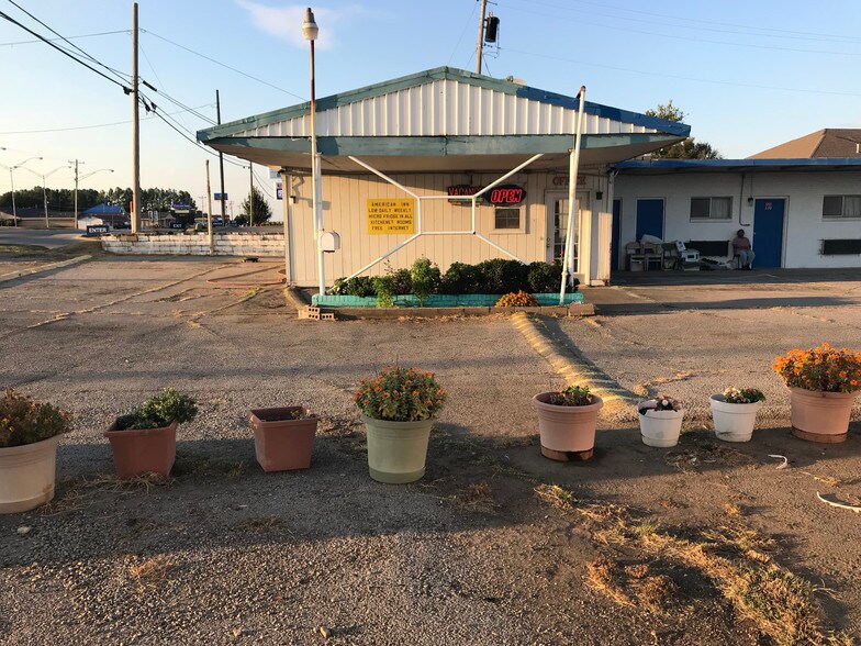 More Photos Of 3000 N Broadway St, Poteau Hotel For Sale