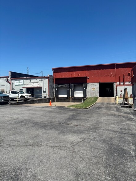 Primary Photo Of 2461-2517 Bransford Ave, Nashville Distribution For Lease
