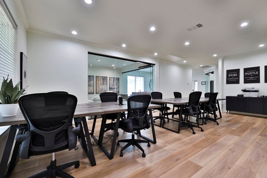 More Photos Of 6220 Campbell Rd, Dallas Office For Lease