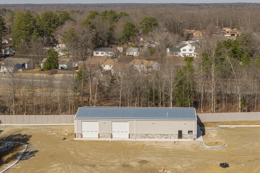 More Photos Of 11918 Deerhill Road, Midlothian Warehouse For Lease