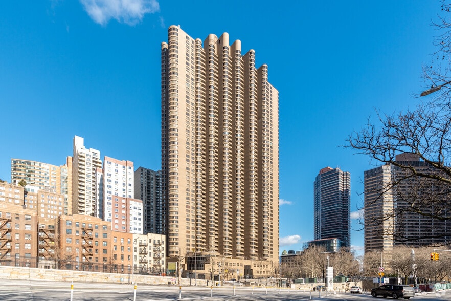 More Photos Of 345 E 37th St, New York Medical For Sale