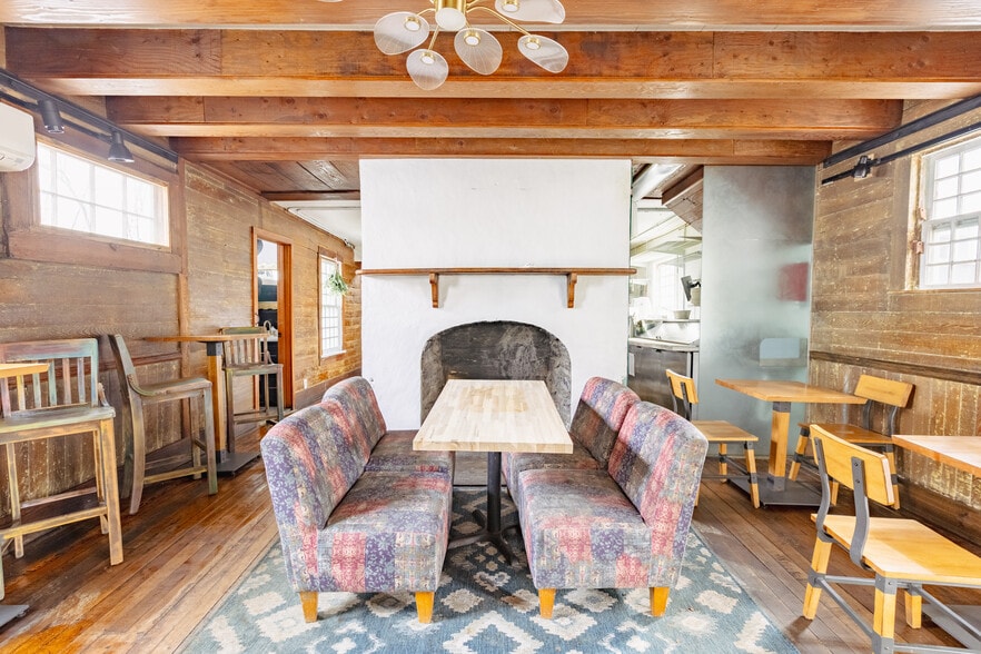 More Photos Of 146 Greenway Ct, Blowing Rock Restaurant For Sale