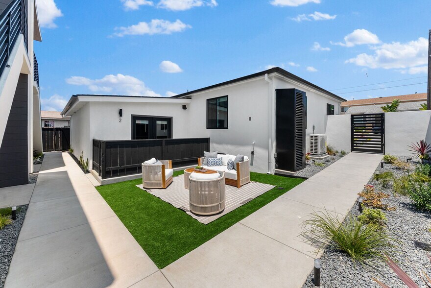 More Photos Of 2722 Nye St, San Diego Apartments For Sale