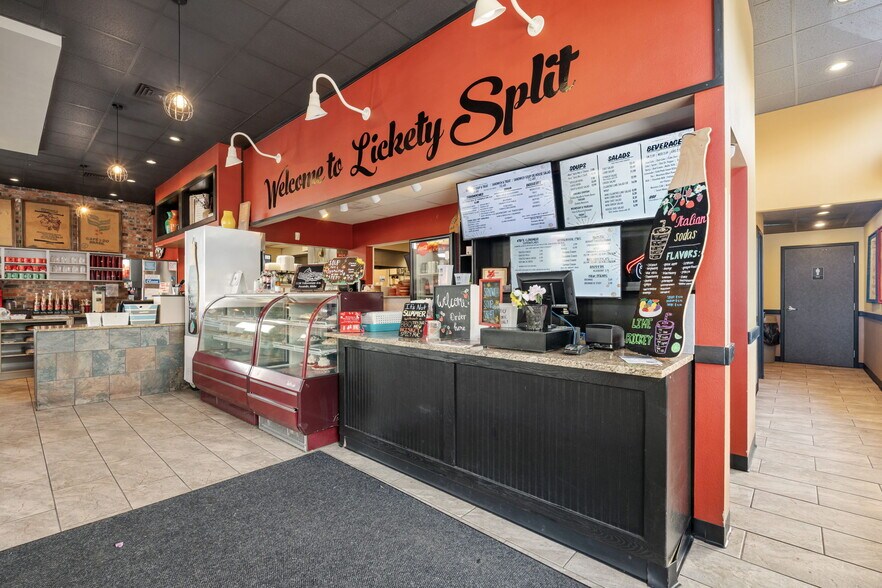 More Photos Of 1138 Yellowstone, Pocatello Restaurant For Sale