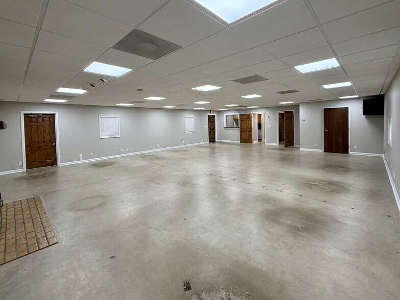 More Photos Of 2525B Lebanon Pike, Nashville Office For Lease