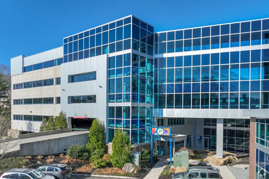 More Photos Of 48 Dunham Rd, Beverly Office For Lease