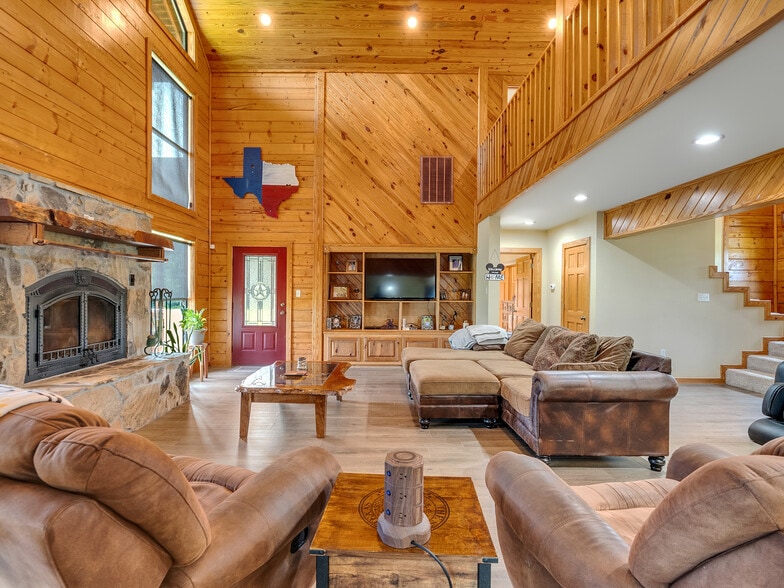 More Photos Of 325 Forest Service 217 Rd, Shepherd Specialty For Sale