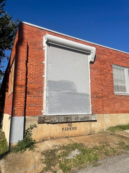 More Photos Of 3106 Elm Ave, Baltimore Manufacturing For Lease