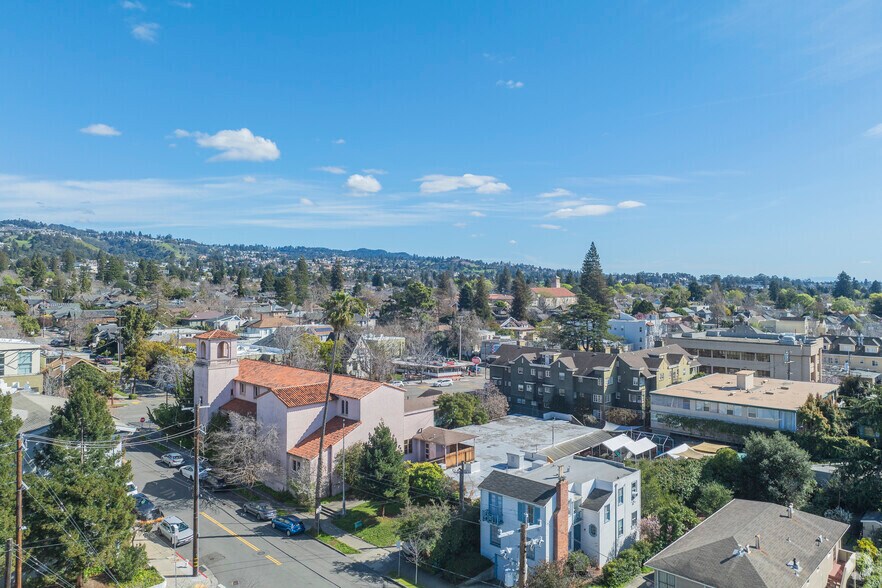 More Photos Of 2330 Prince St, Berkeley Schools For Sale
