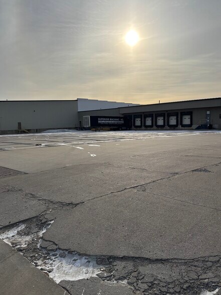 More Photos Of 150 Fox Sauk Rd, Ottumwa Warehouse For Lease
