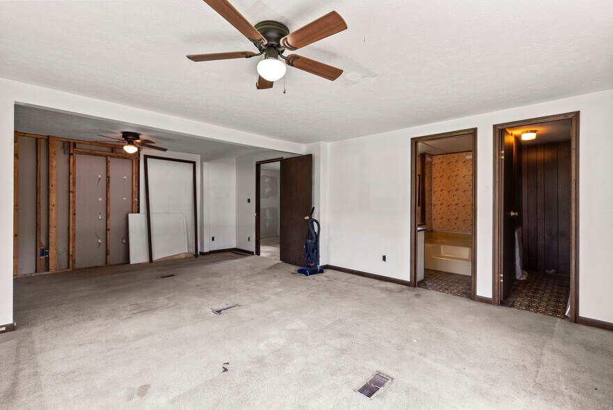 More Photos Of 130 Cooper Run, Shepherdsville Warehouse For Sale