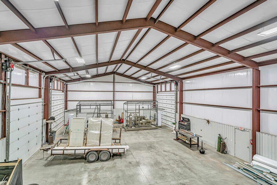 More Photos Of 716 US 385, Seminole Manufacturing For Sale