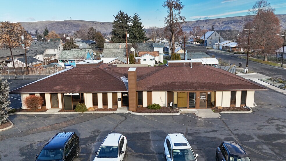 More Photos Of 1201 W Lincoln Ave, Yakima Office For Sale