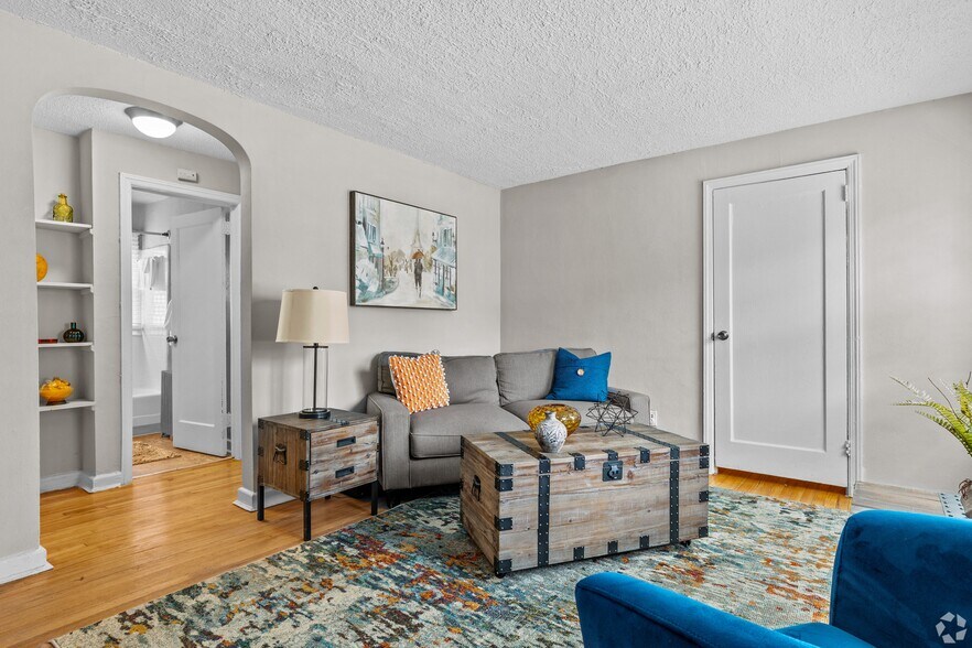 More Photos Of 9 Seminole Dr, Portsmouth Apartments For Sale