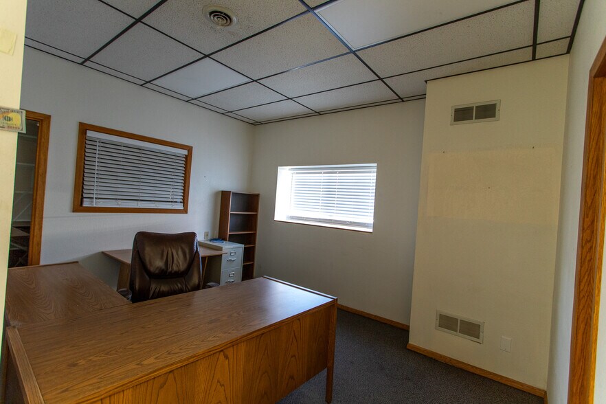 More Photos Of 100 9th Ave S, Great Falls Warehouse For Sale