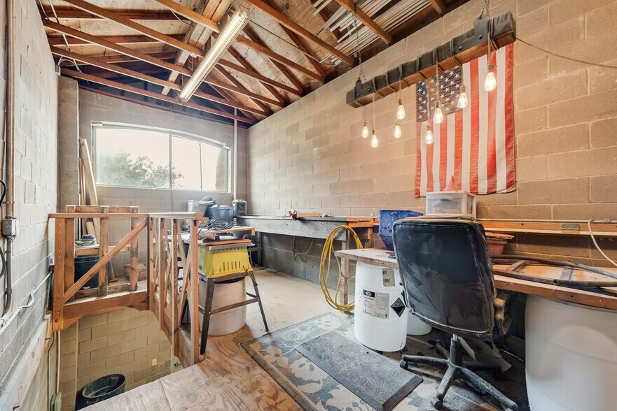 More Photos Of 1704 Teasley Ln, Denton Specialty For Sale