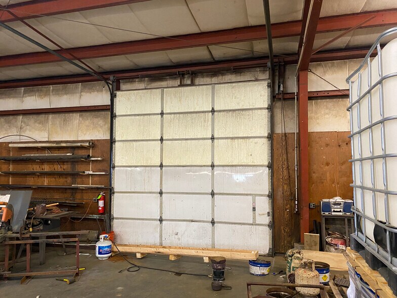 More Photos Of 1012 N 9th Ave, Walla Walla Manufacturing For Sale