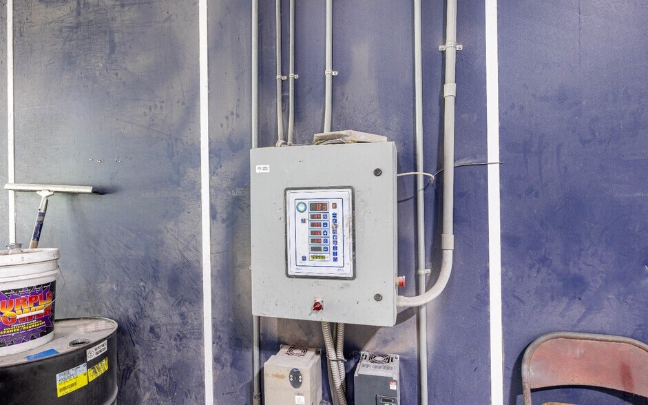 More Photos Of 13508 US HWY 90, Live Oak Industrial For Sale