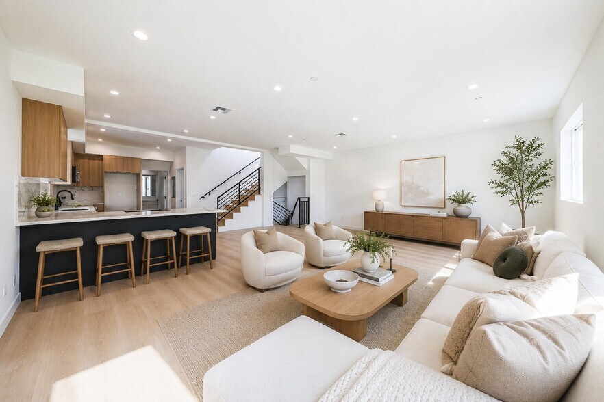 More Photos Of 2010 S Dunsmuir Ave, Los Angeles Multifamily For Sale