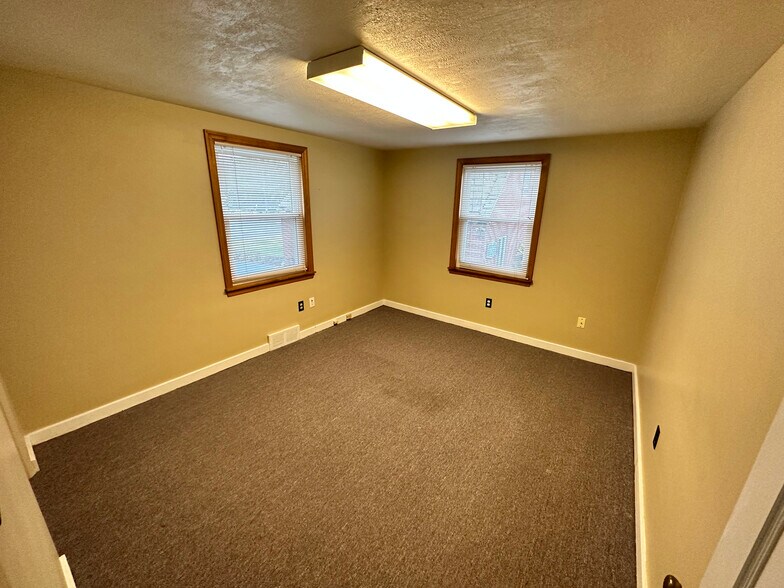 More Photos Of 4499 Mt Royal Blvd, Allison Park Office For Sale