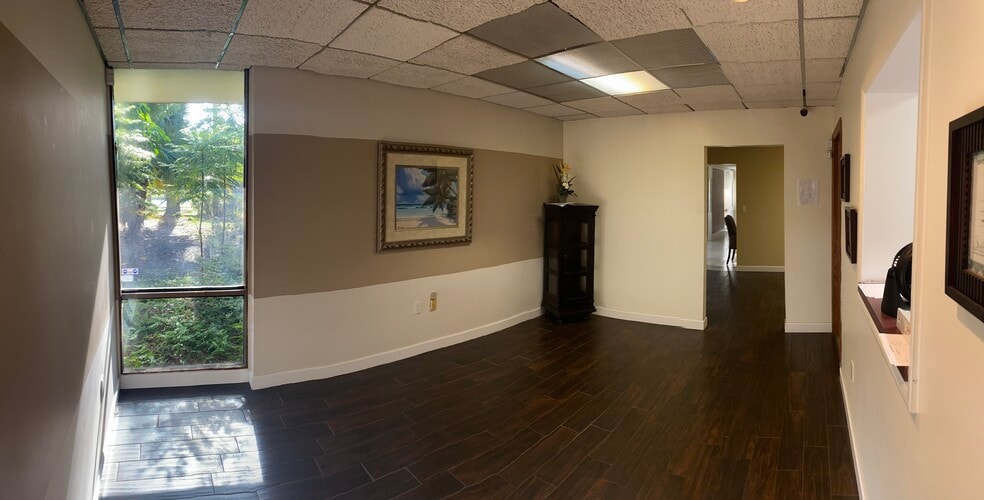 More Photos Of 1952 Bayshore Blvd, Dunedin Medical For Lease