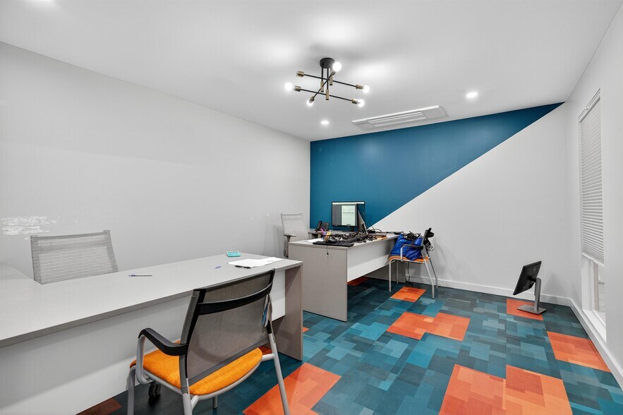 More Photos Of 11 Abrams Rd, Central Valley Office For Sale