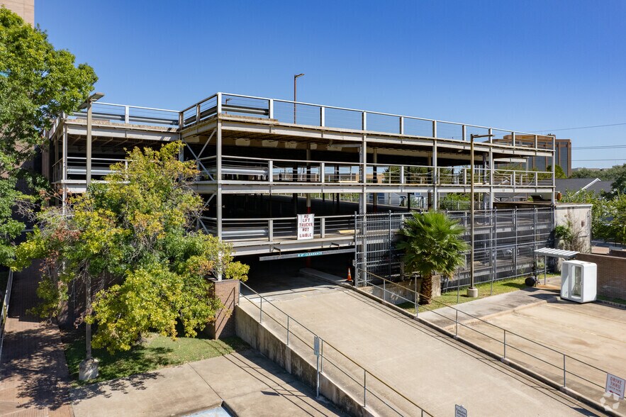 More Photos Of 5252 Hollister St, Houston Medical For Lease