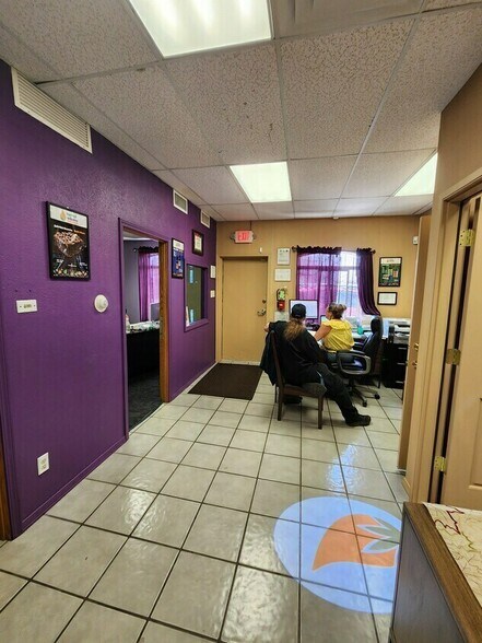 More Photos Of 3102 Los Arboles NE ave, Albuquerque Industrial For Sale